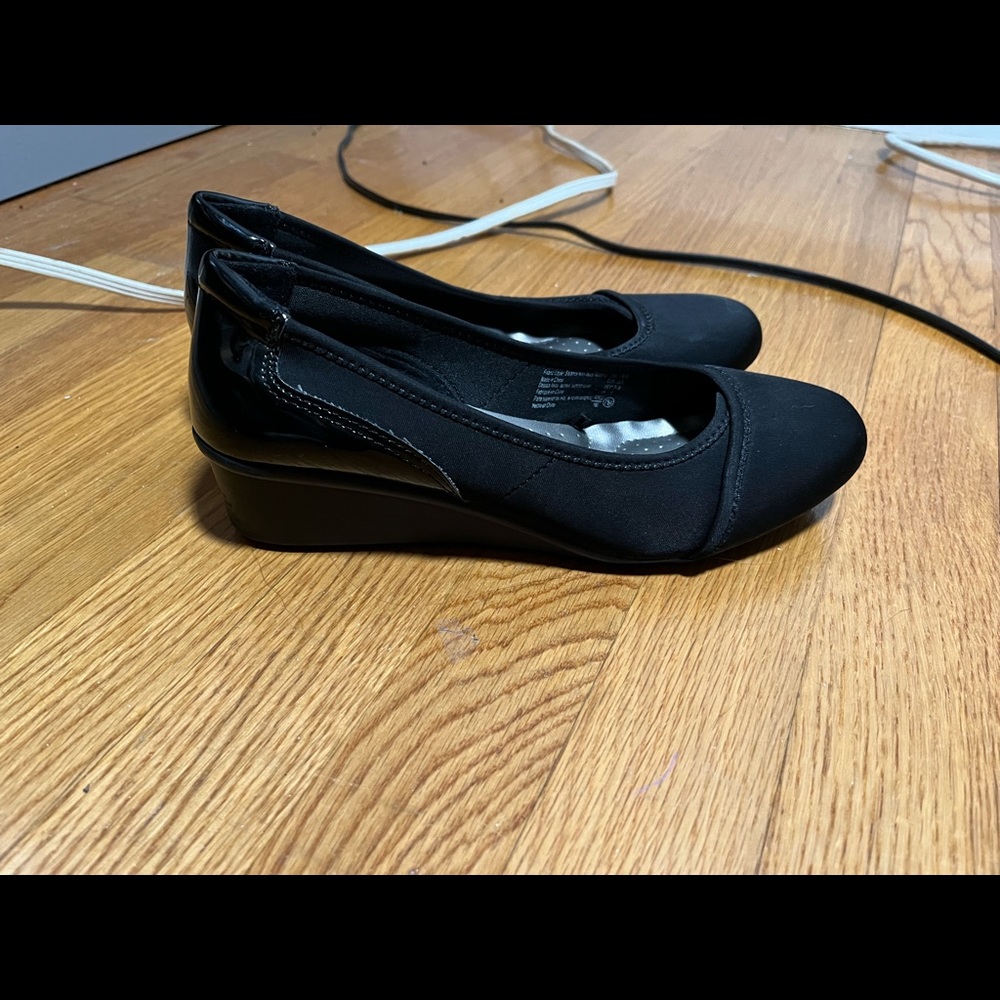 Black wedged shoes, size 7 1/2